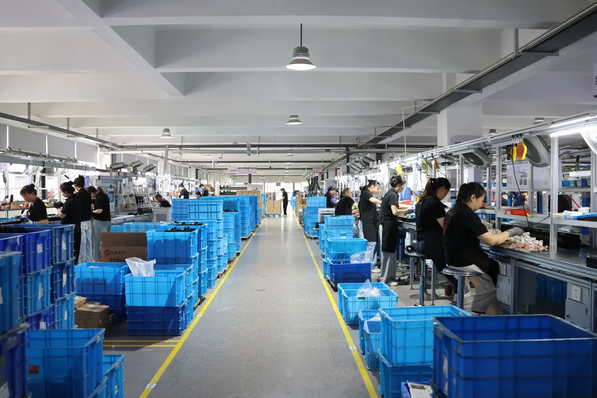 Electrical supply network in Yueqing, China Electrical production-floor reference image from Yueqing